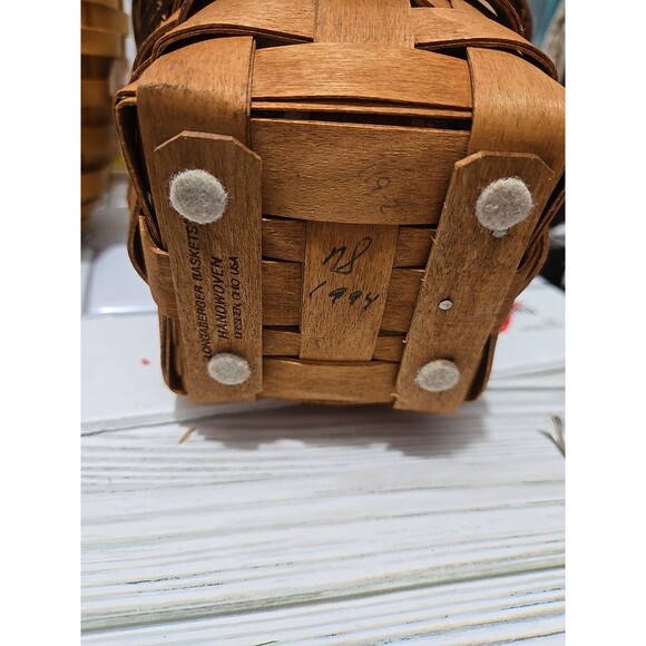 Longaberger 1994 May Series Lilac Basket, Liner, Tie On,  Protector set - Picture 10 of 10